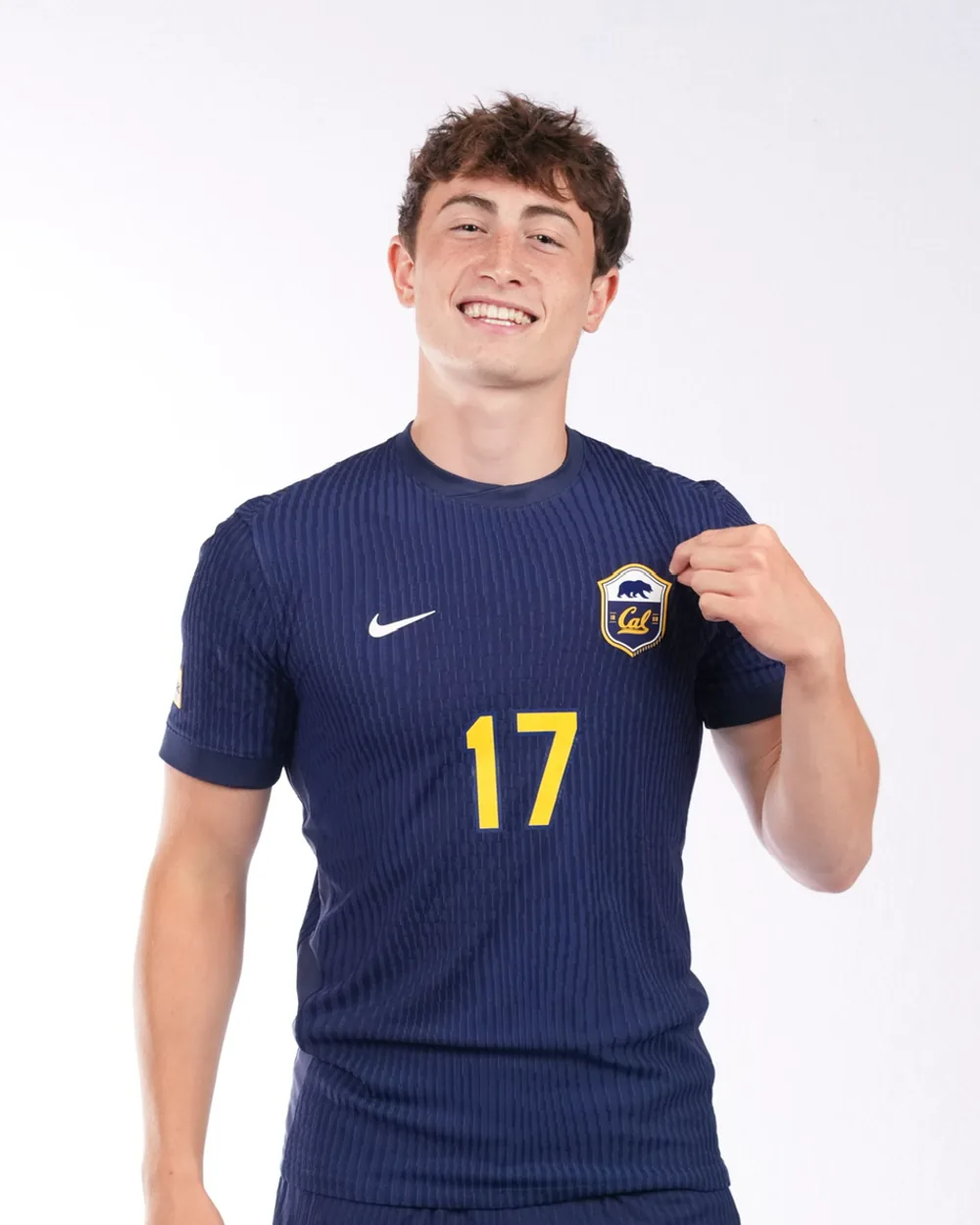 Miko Oppenheim in the Cal kit, number 17